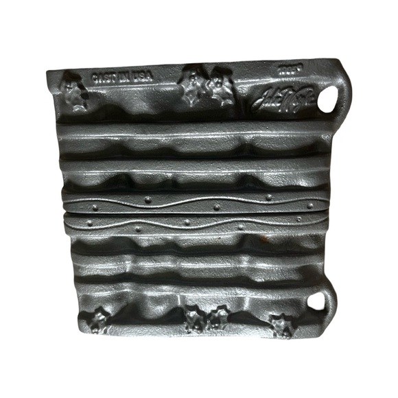 Vintage John Wright Cast Iron Mold Star, Snowflake, Stocking, Gingerbread - Picture 5 of 5